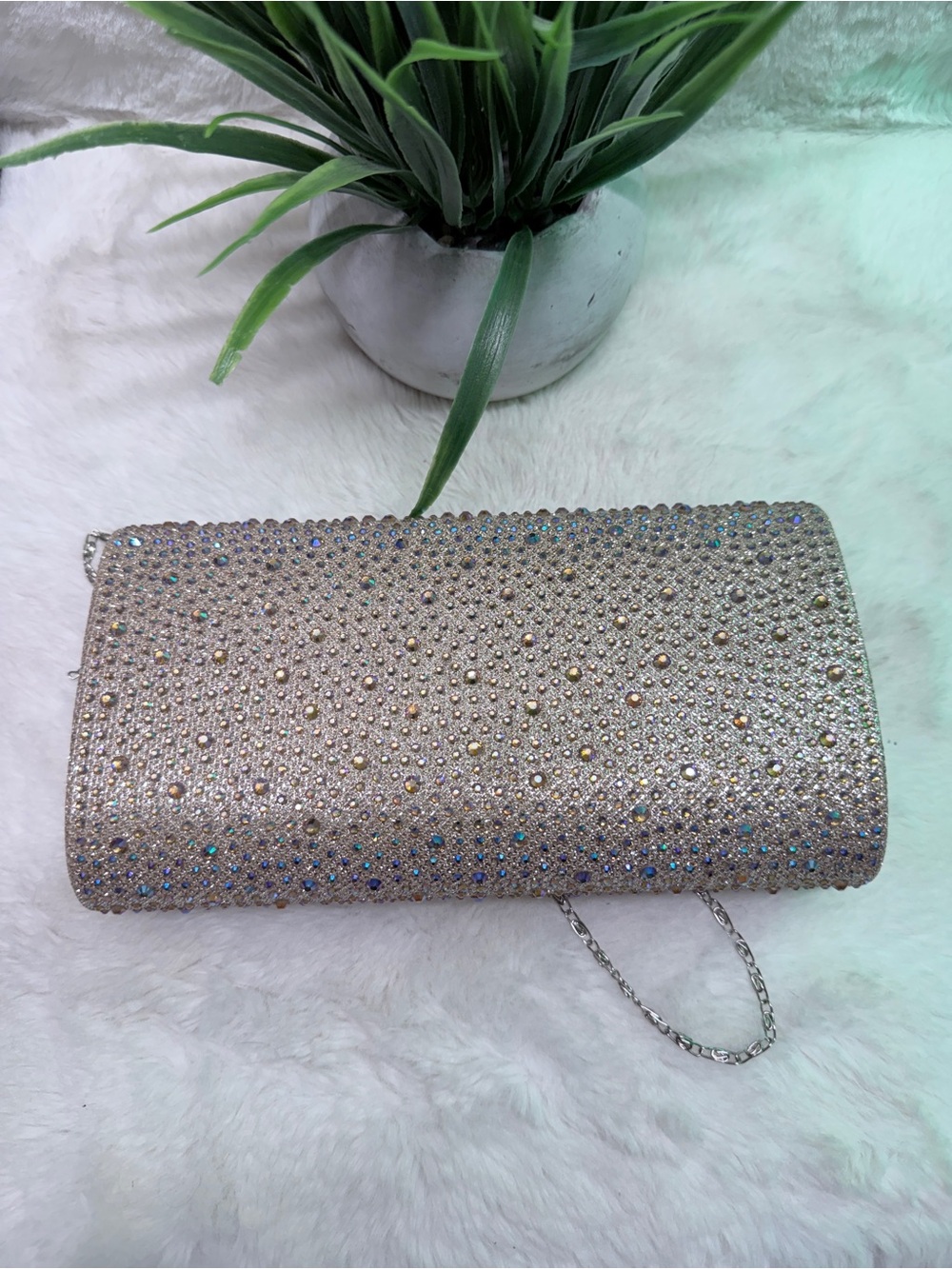 Elegant Crystal-Embellished Pink Colored Silver Evening Date Wedding Clutch ๐ - Picture 2 of 4